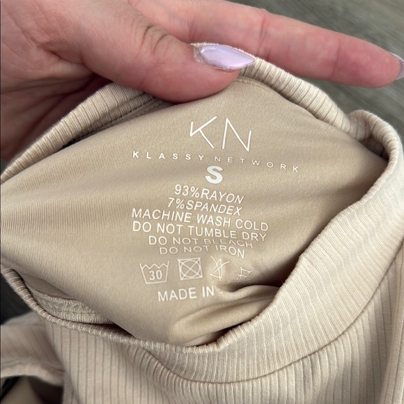 Cream Sleeveless Ribbed Top - Picture 5 of 5